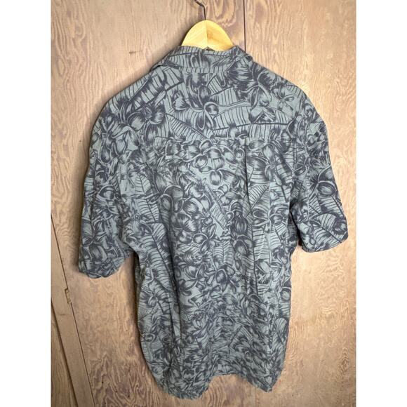 Kahala Hawaiian Islands Gray Blue Plumeria
Button Down Aloha Shirt Men Size M - Picture 2 of 5